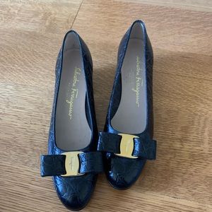 Salvatore Ferragamo Vara Pump Shoes